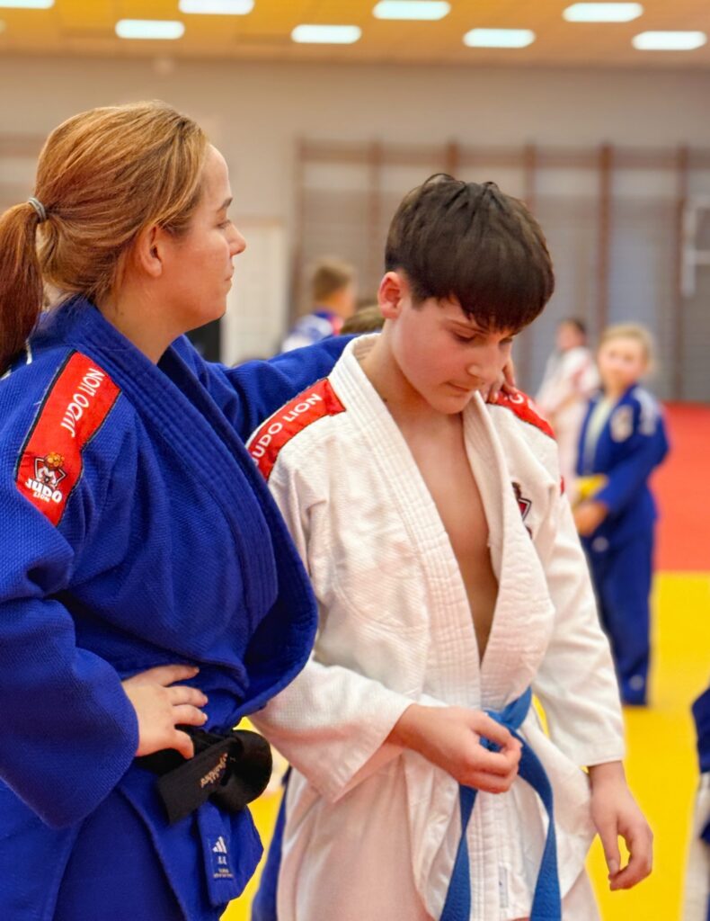 Trening judo UKS Judo Lion podczas zgrupowania w Cetniewie