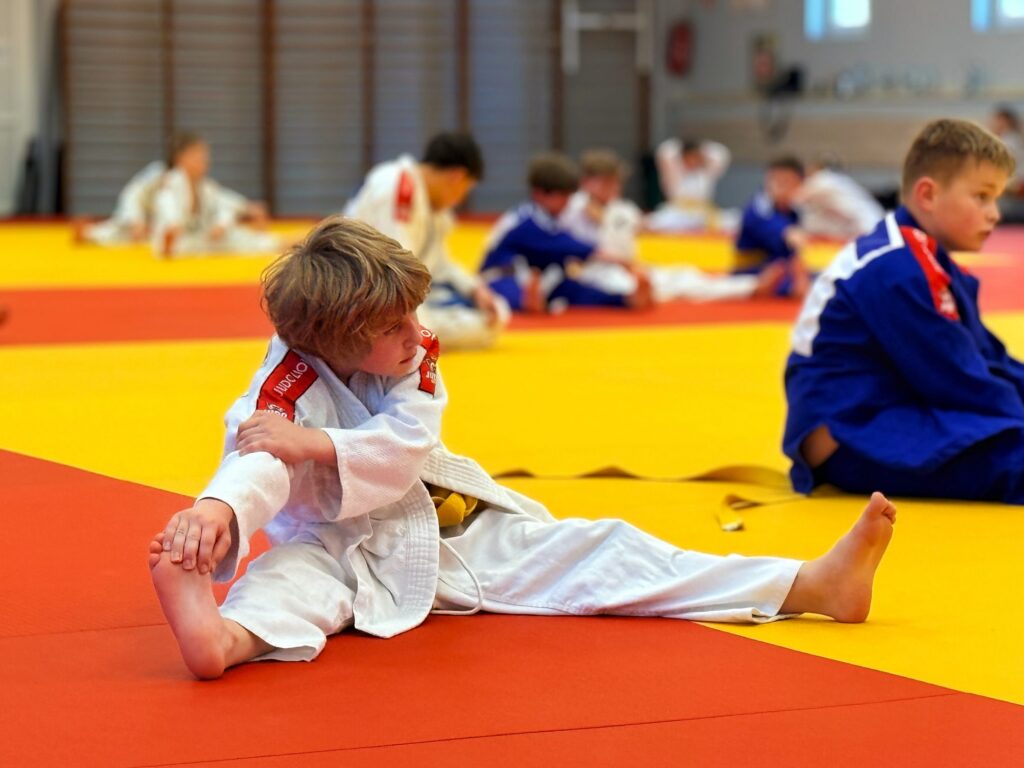 Trening judo UKS Judo Lion podczas zgrupowania w Cetniewie
